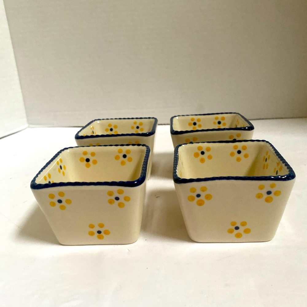 New 4x Temptations by Tara Old World Yellow Blu Floral Ramekins Square Bowls